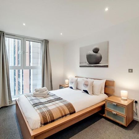 Fully Serviced Two Bed Apartment By Excel & O2 لندن المظهر الخارجي الصورة